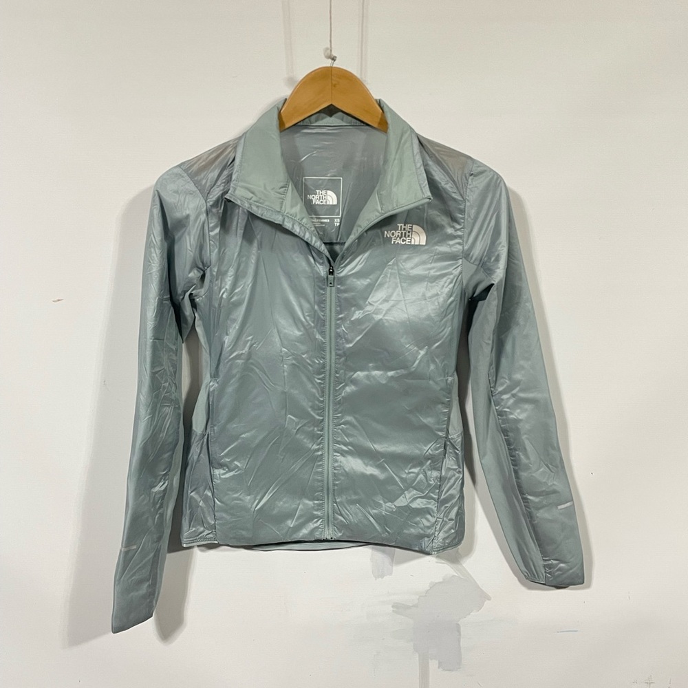 The north face super light weight puffer jacket